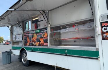 COME Y VETE Food Truck