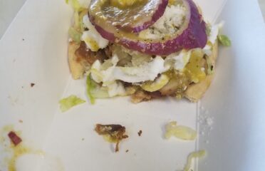 Mi Gusto Es (Taco Truck)