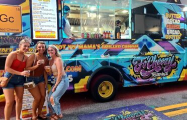 Fo’Cheezy Food Truck