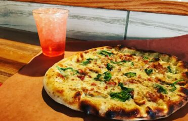 Crusty’s Wood Fired Pizza
